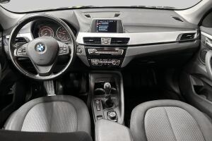 BMW X1 esikatselu 11