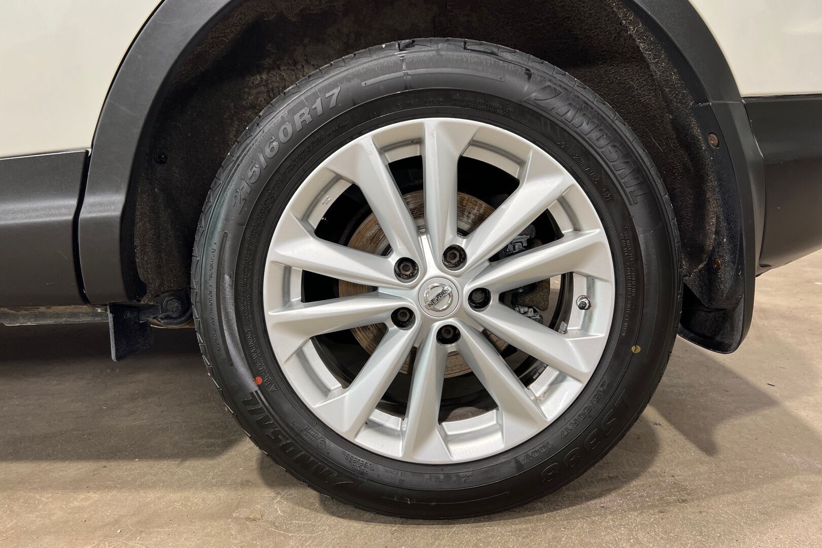 Nissan Qashqai iso kuva 12