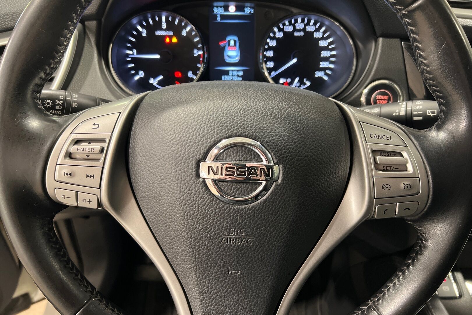 Nissan Qashqai iso kuva 7