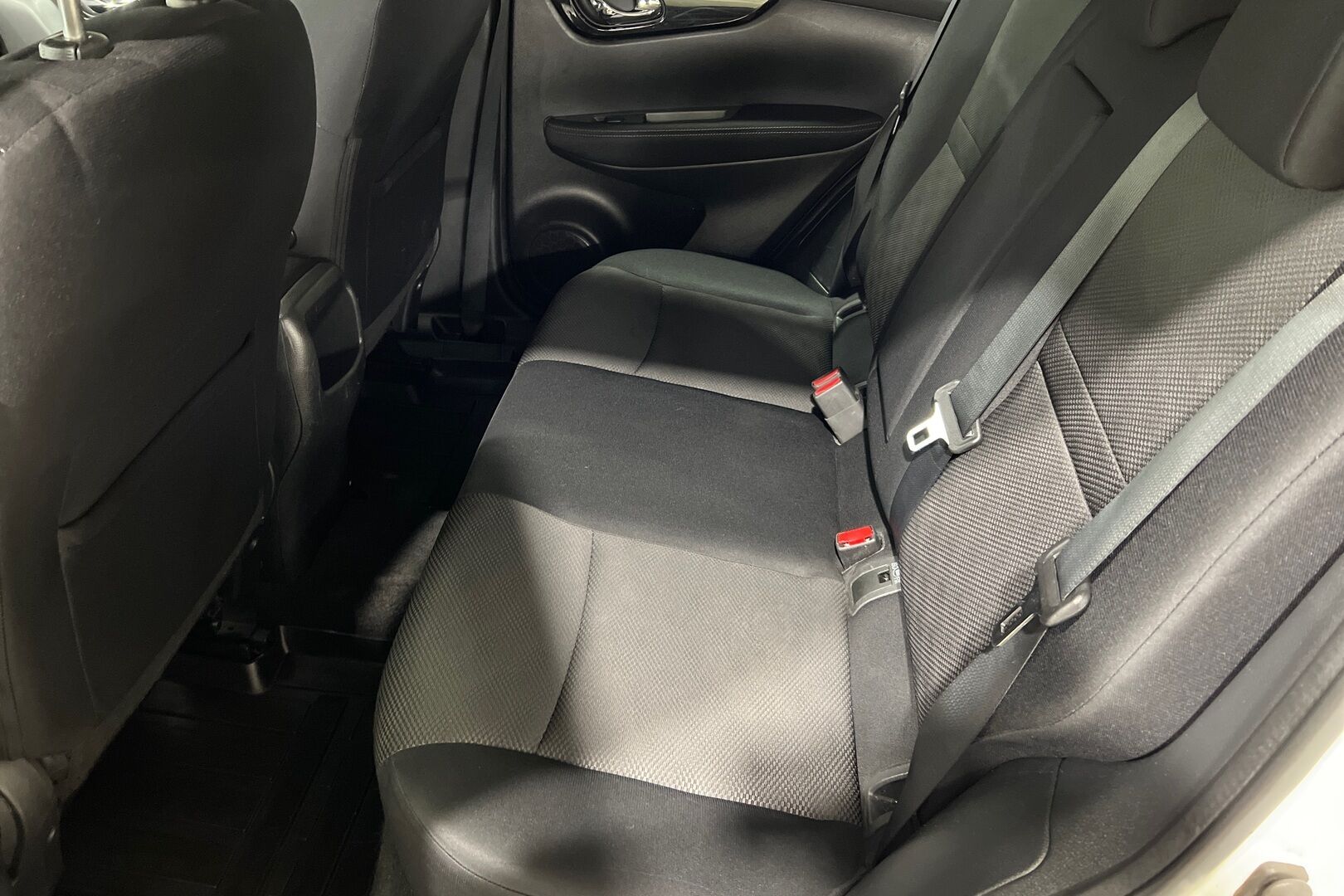 Nissan Qashqai iso kuva 9