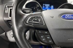 Ford Kuga esikatselu 17