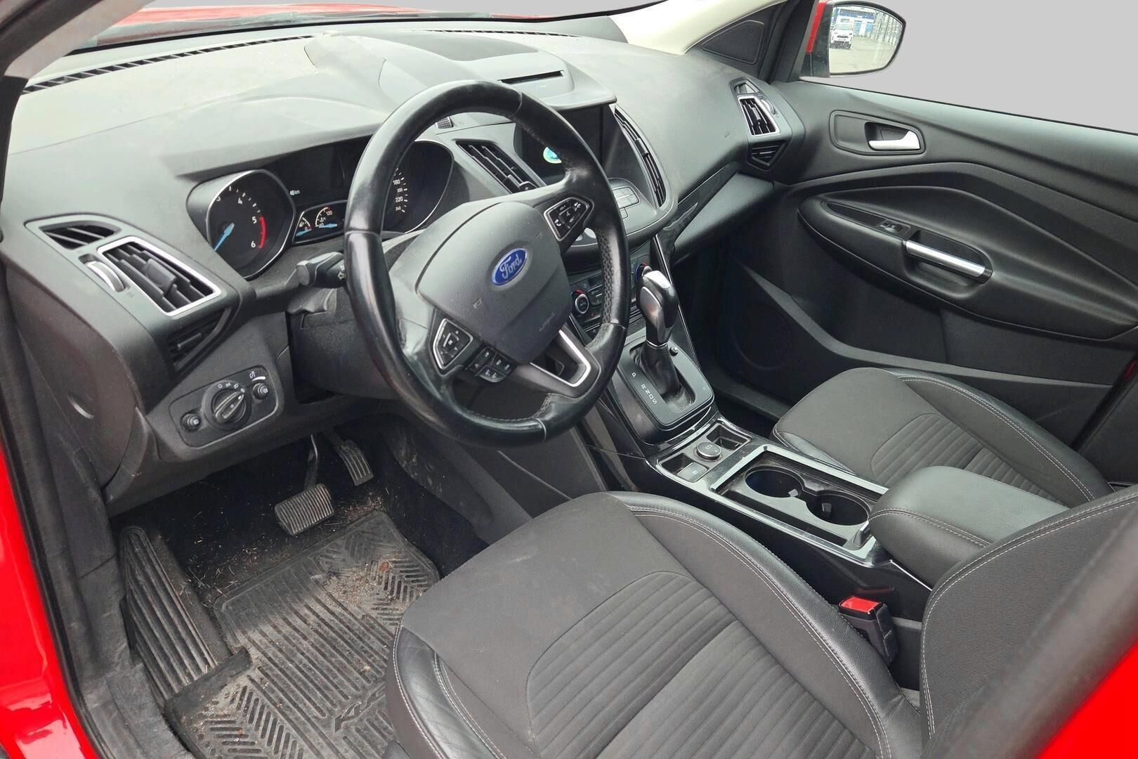 Ford Kuga iso kuva 2