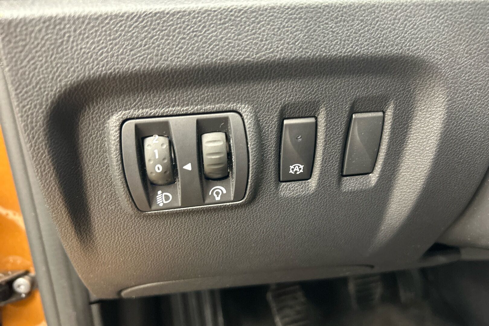 Renault Captur iso kuva 12