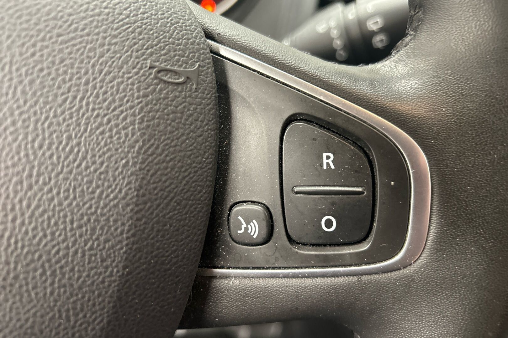 Renault Captur iso kuva 14