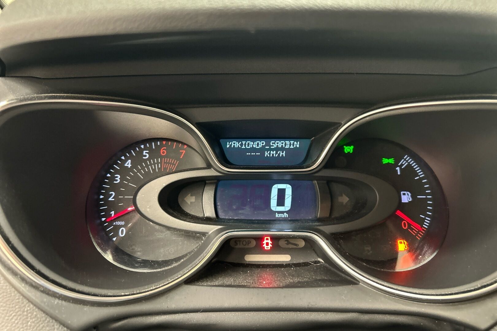 Renault Captur iso kuva 15