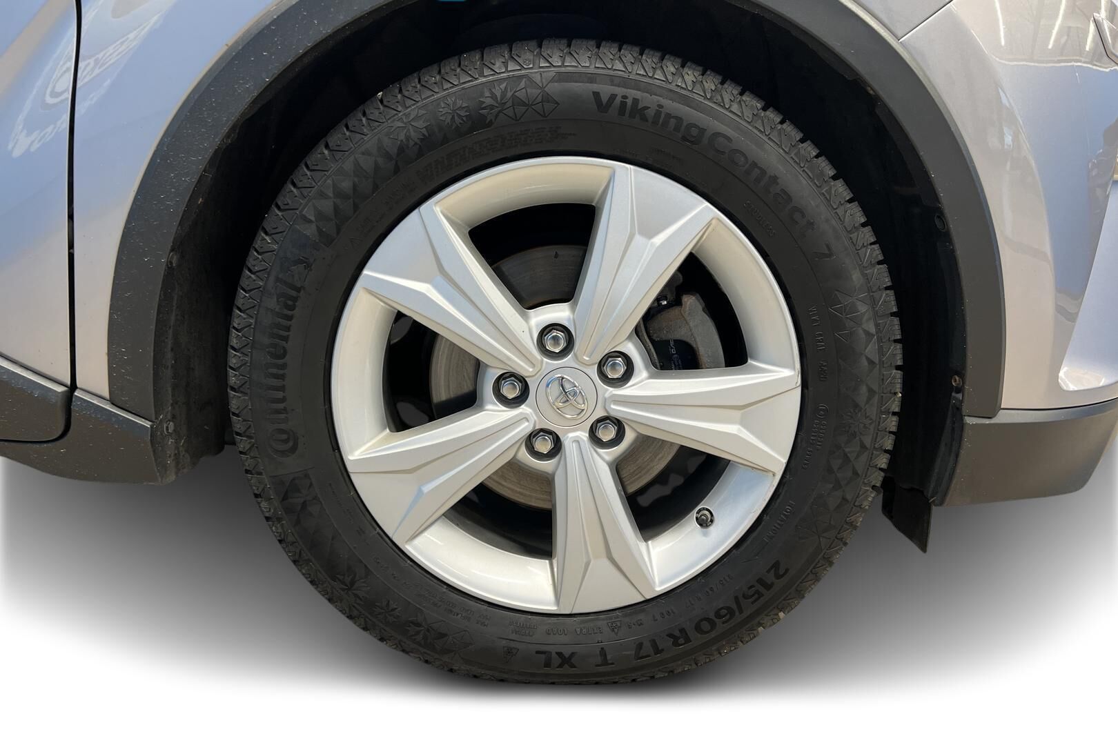 Toyota C-HR iso kuva 15