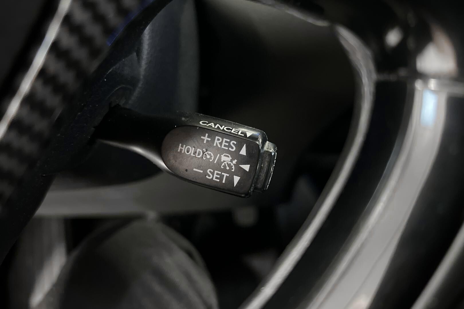 Toyota C-HR iso kuva 20