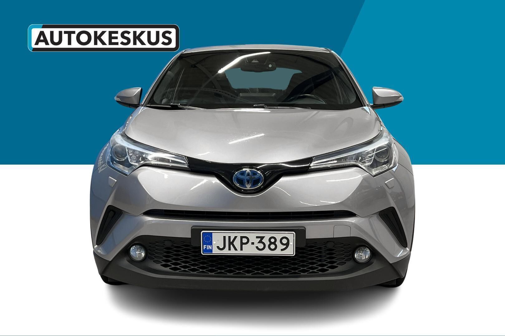 Toyota C-HR iso kuva 6