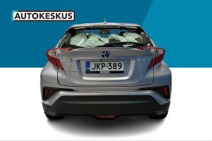 Toyota C-HR esikatselu 9