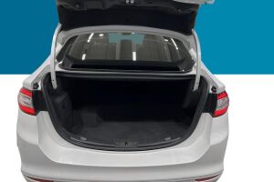 Ford Mondeo Vignale esikatselu 12