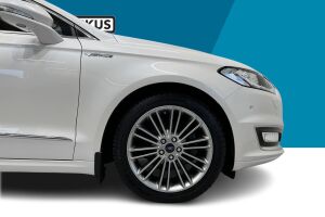 Ford Mondeo Vignale esikatselu 13