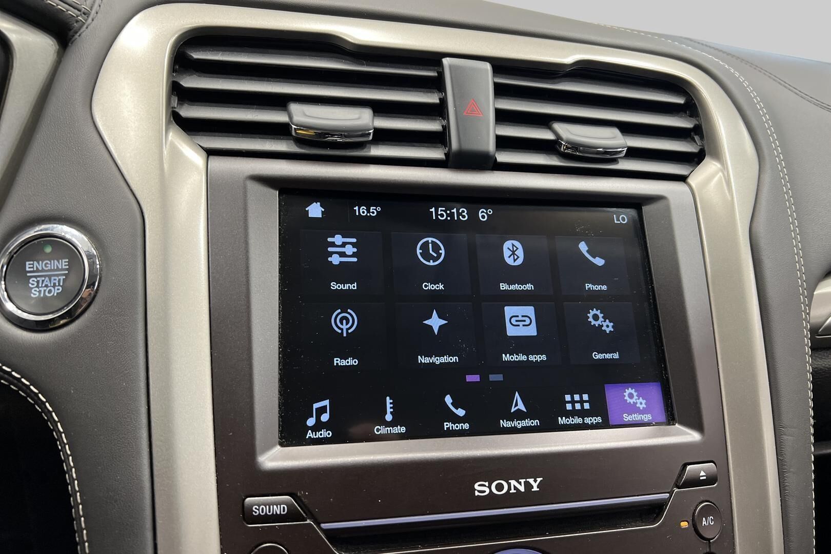 Ford Mondeo Vignale iso kuva 18