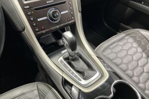 Ford Mondeo Vignale esikatselu 22