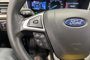 Ford Mondeo Vignale esikatselu 27