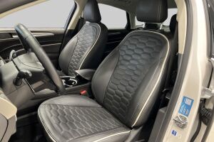 Ford Mondeo Vignale esikatselu 32