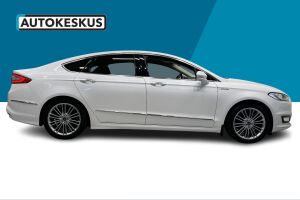 Ford Mondeo Vignale esikatselu 4