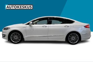 Ford Mondeo Vignale esikatselu 8