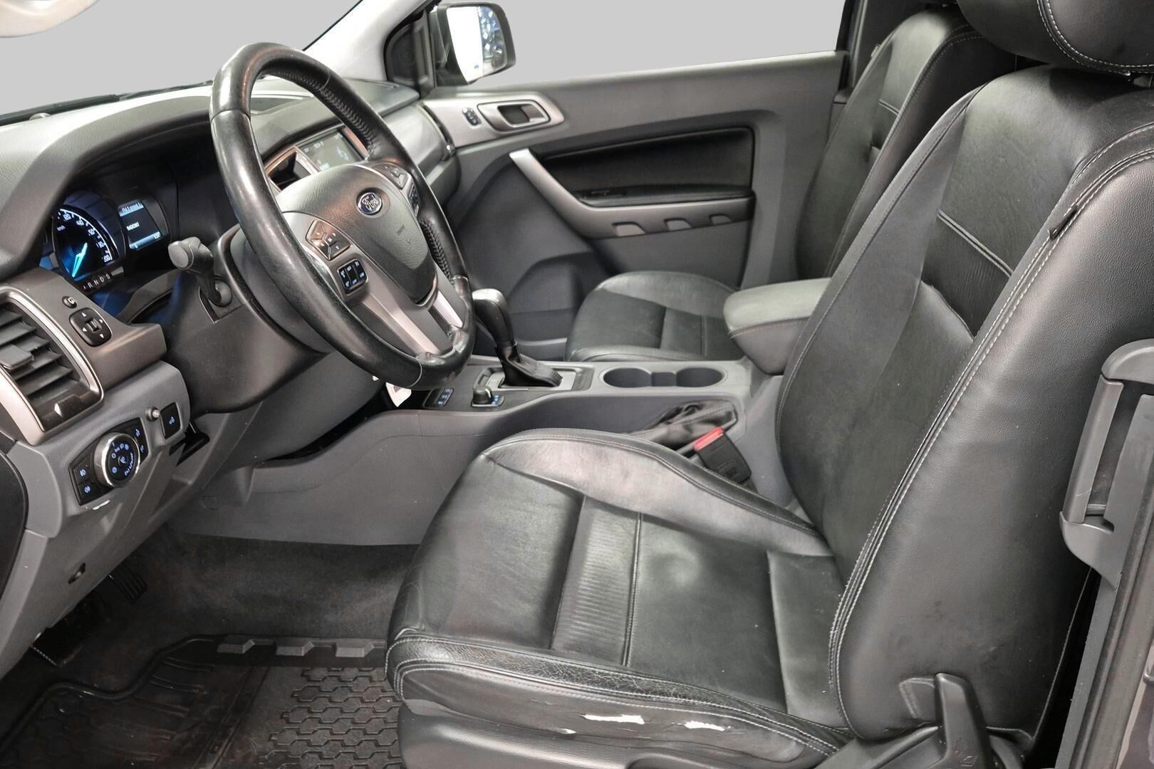 FORD RANGER iso kuva 9