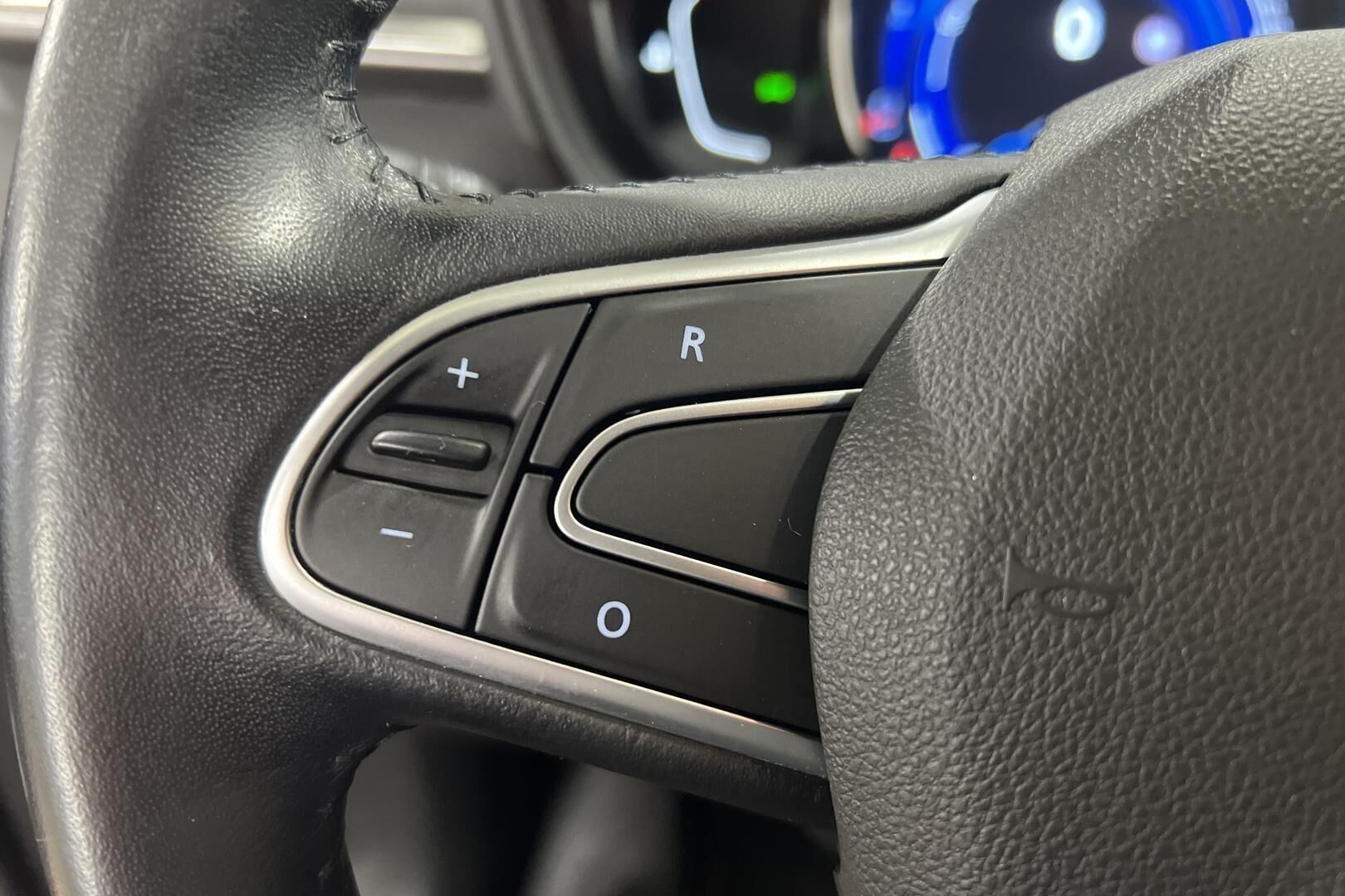 Renault Kadjar iso kuva 15