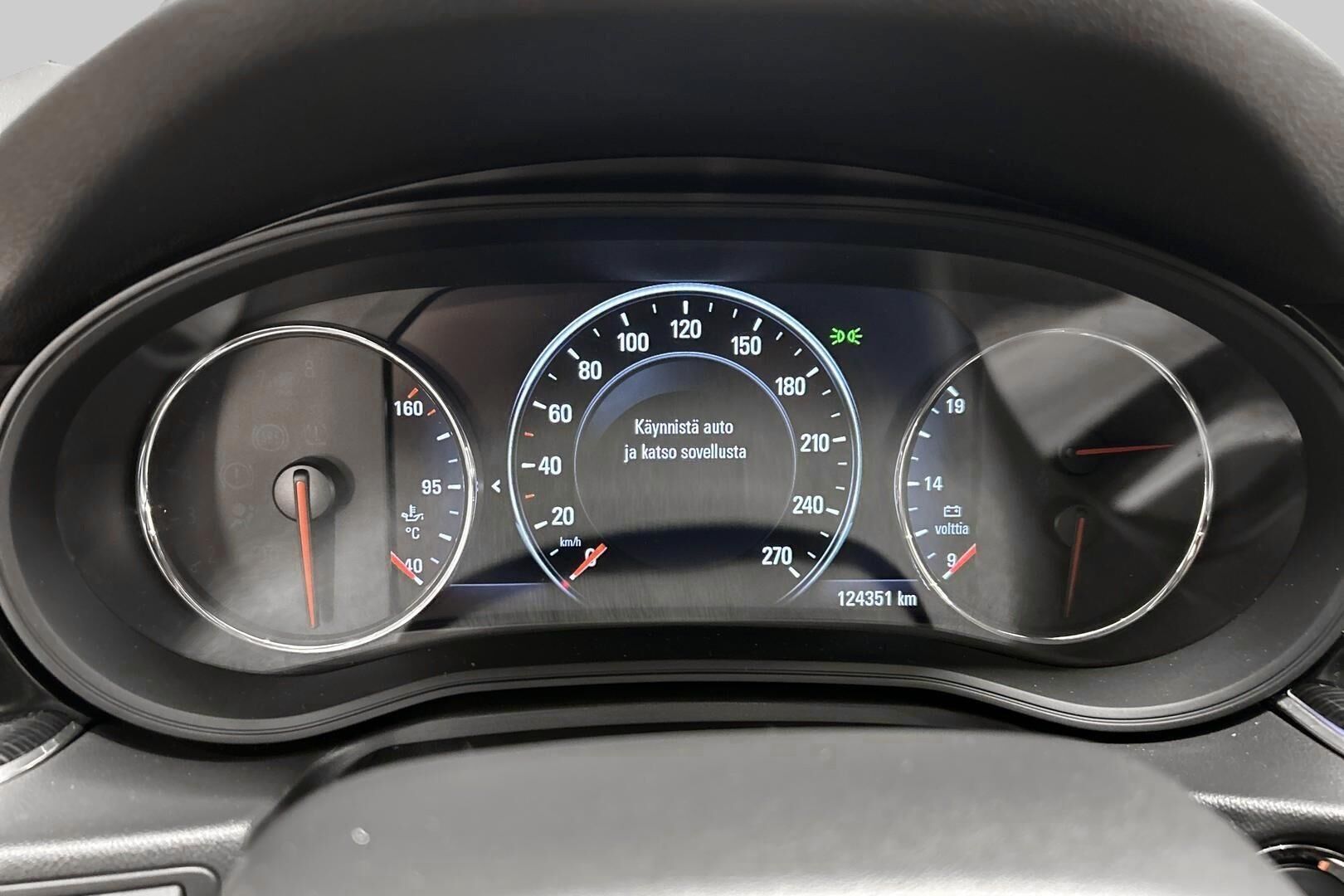 Opel Insignia iso kuva 14