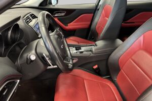 Jaguar F-PACE esikatselu 14