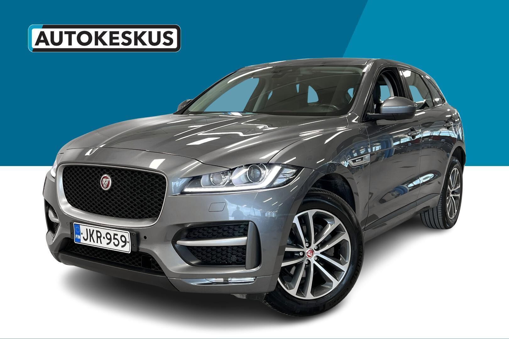 Jaguar F-PACE iso kuva 11