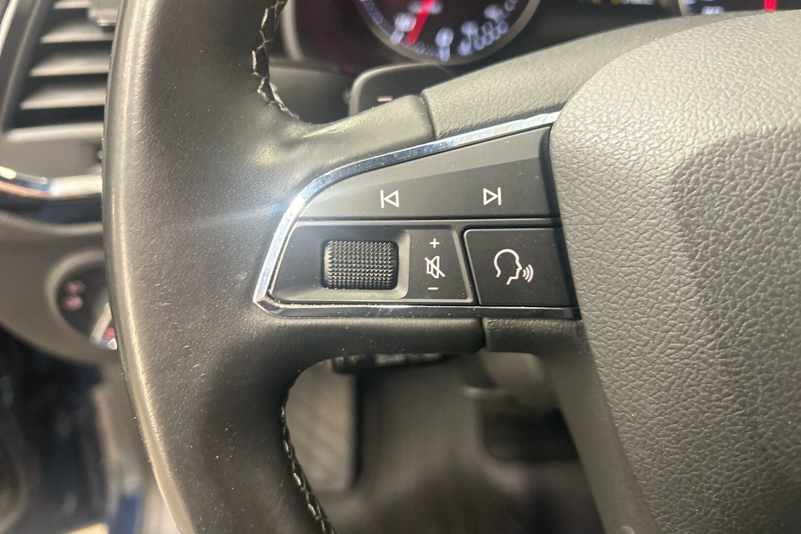 Seat Ateca iso kuva 13