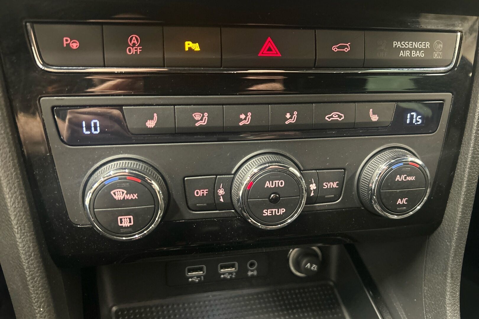 Seat Ateca iso kuva 19
