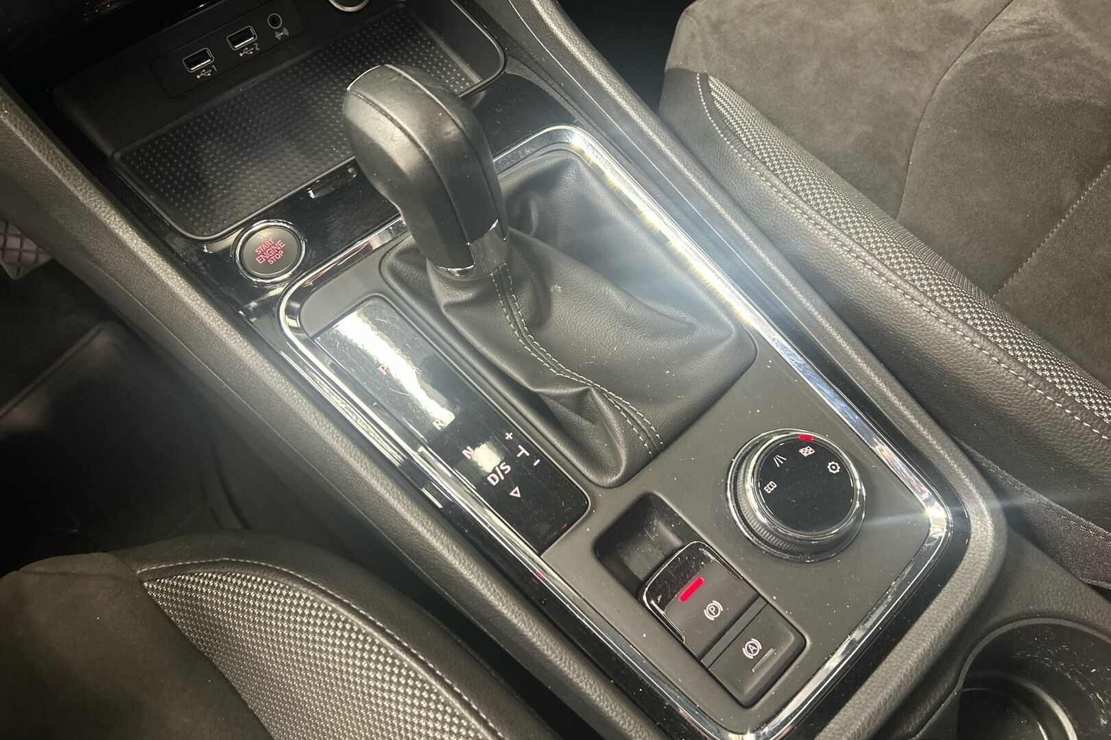 Seat Ateca iso kuva 20