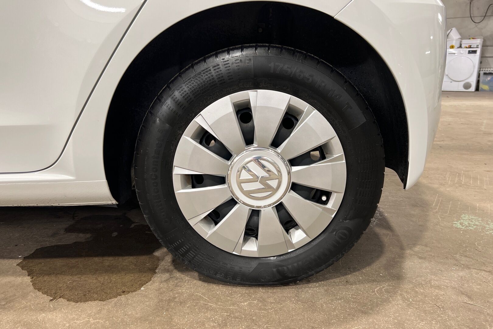 Volkswagen up! iso kuva 11