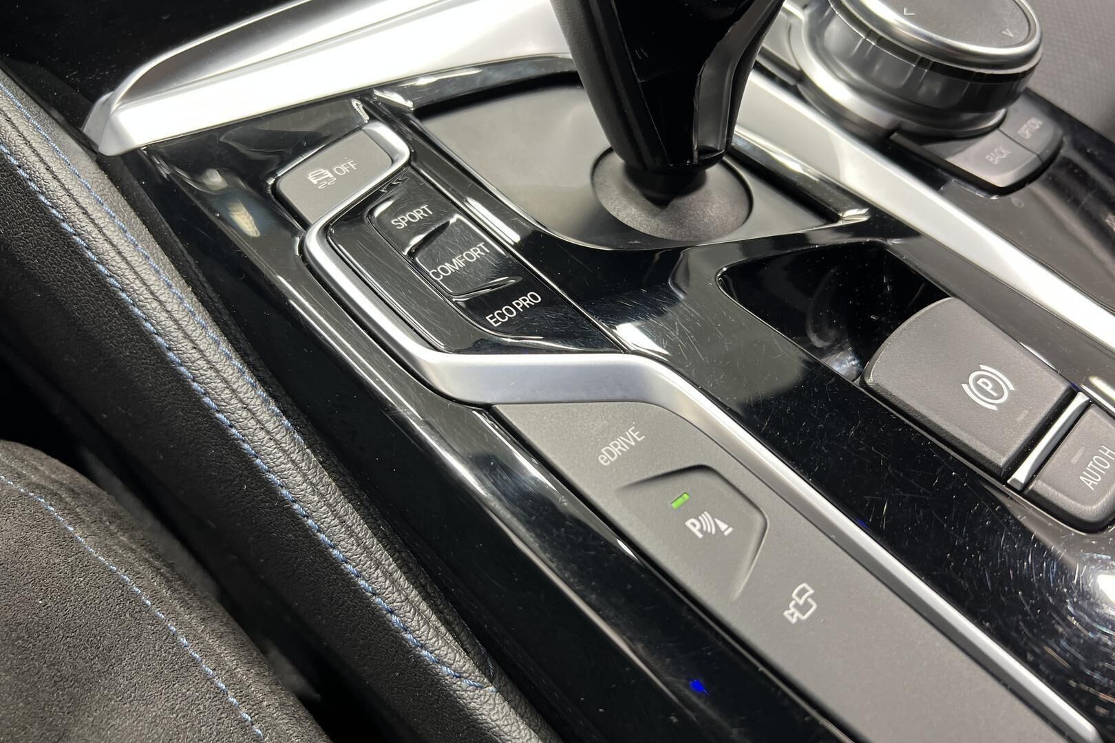 BMW 5-sarja iso kuva 13