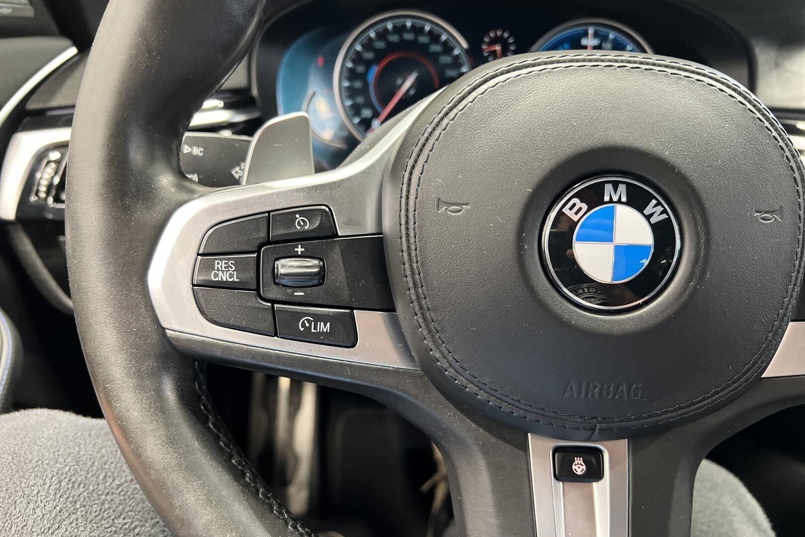 BMW 5-sarja iso kuva 15