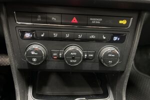 Seat Leon ST esikatselu 15