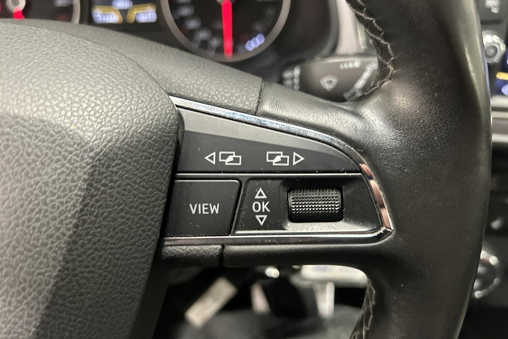 Seat Leon ST iso kuva 17