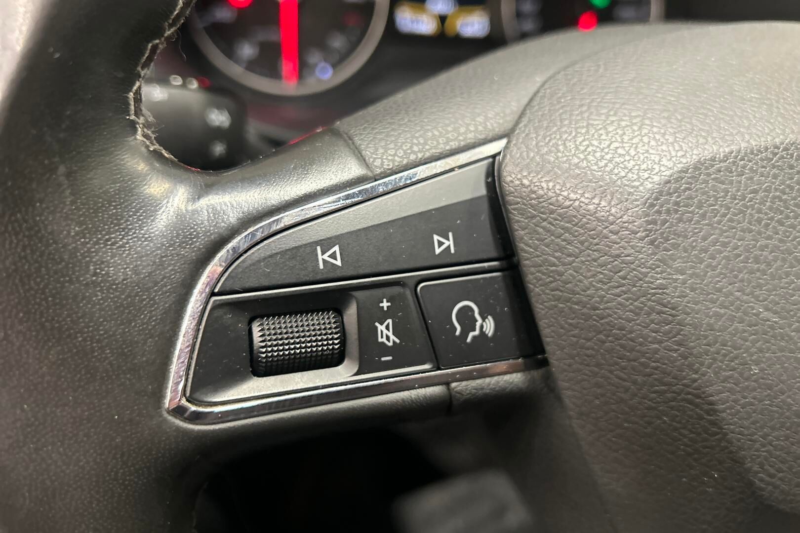 Seat Leon ST iso kuva 18