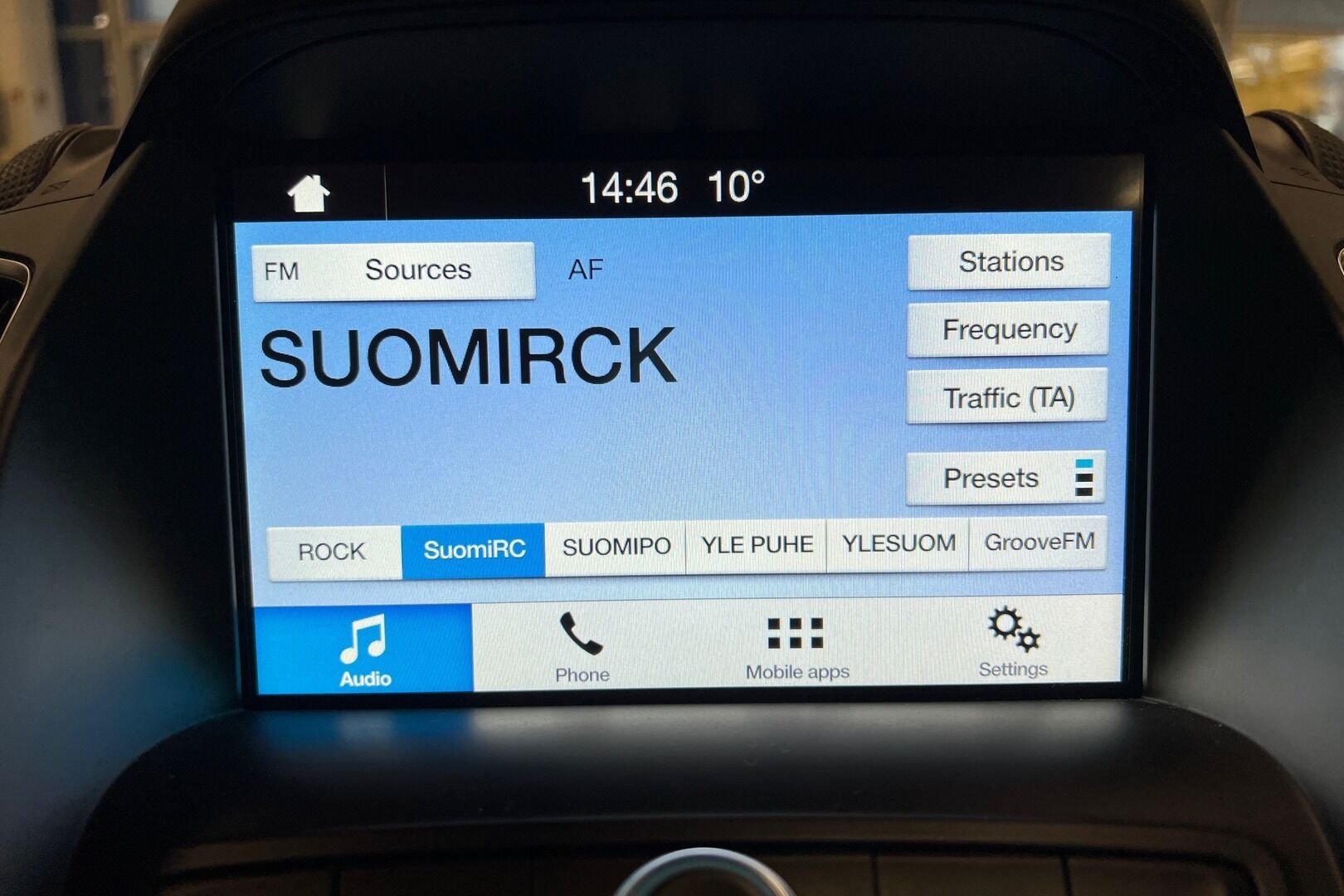 Ford C-Max iso kuva 13