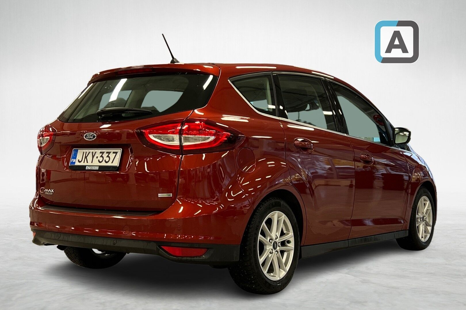 Ford C-Max iso kuva 2