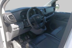 Toyota Proace esikatselu 2