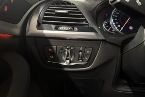 BMW X3 esikatselu 39