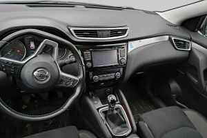 Nissan Qashqai esikatselu 1