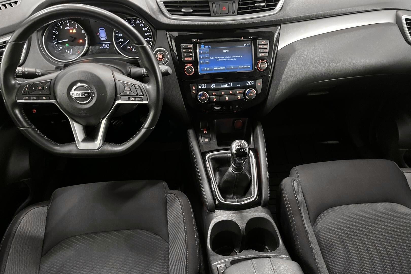 Nissan Qashqai iso kuva 10