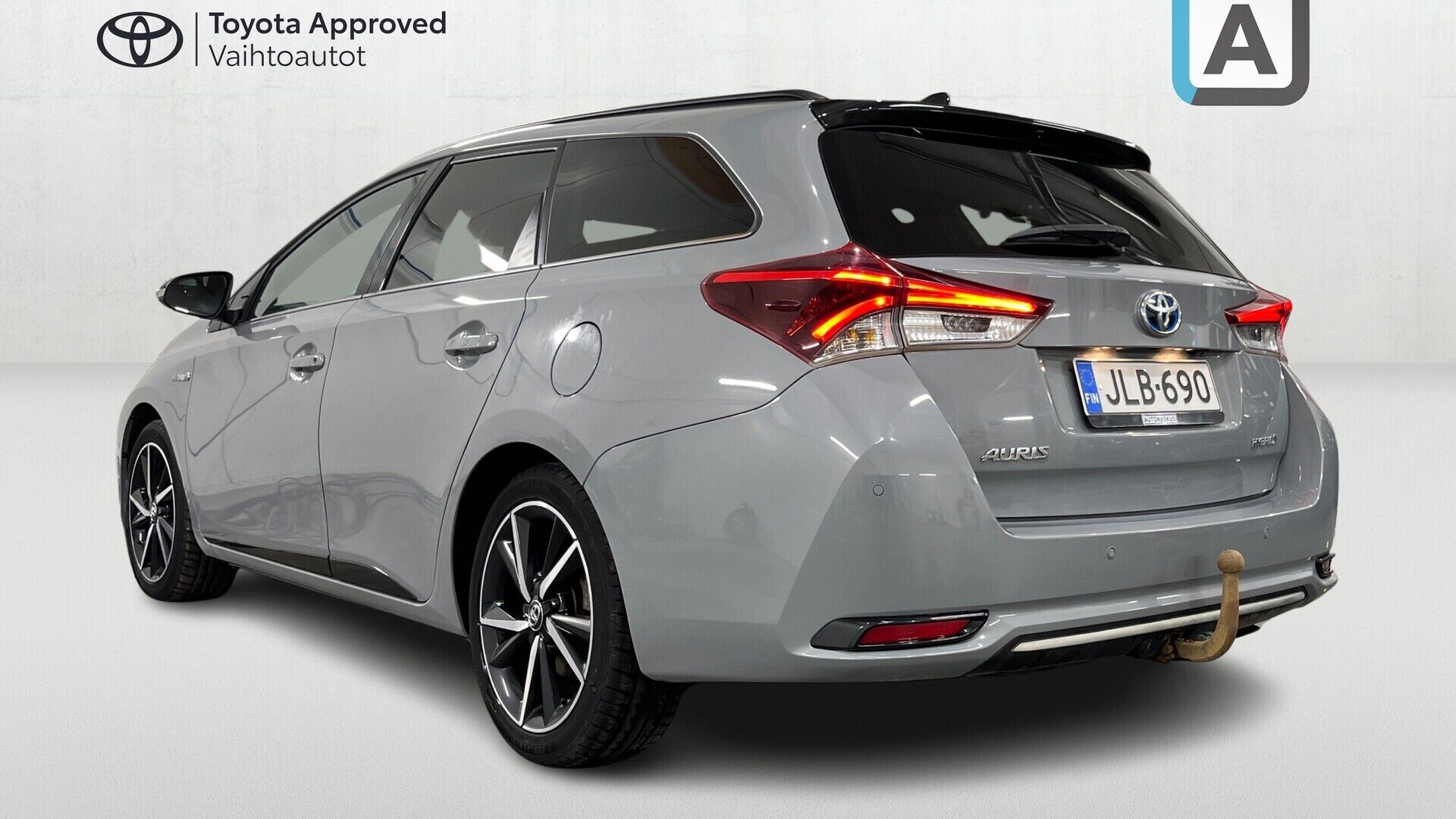 Toyota Auris iso kuva 2