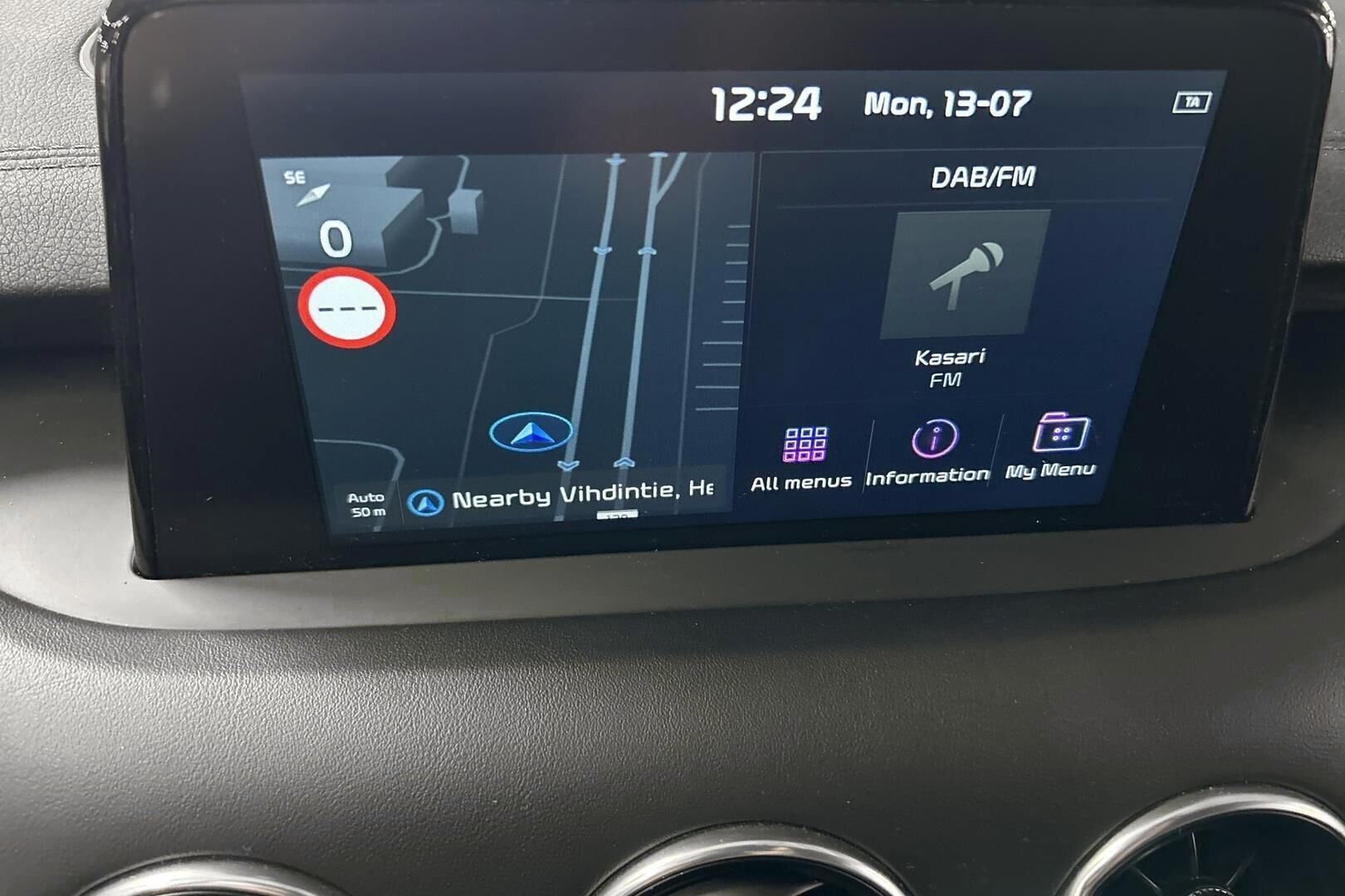 Kia Stinger iso kuva 11