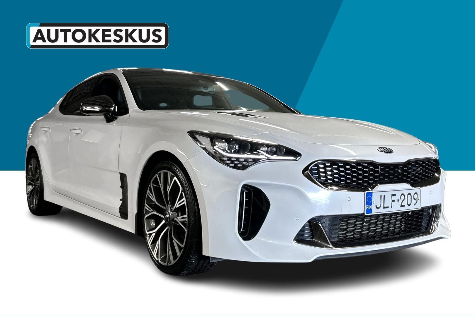 Kia Stinger iso kuva 3