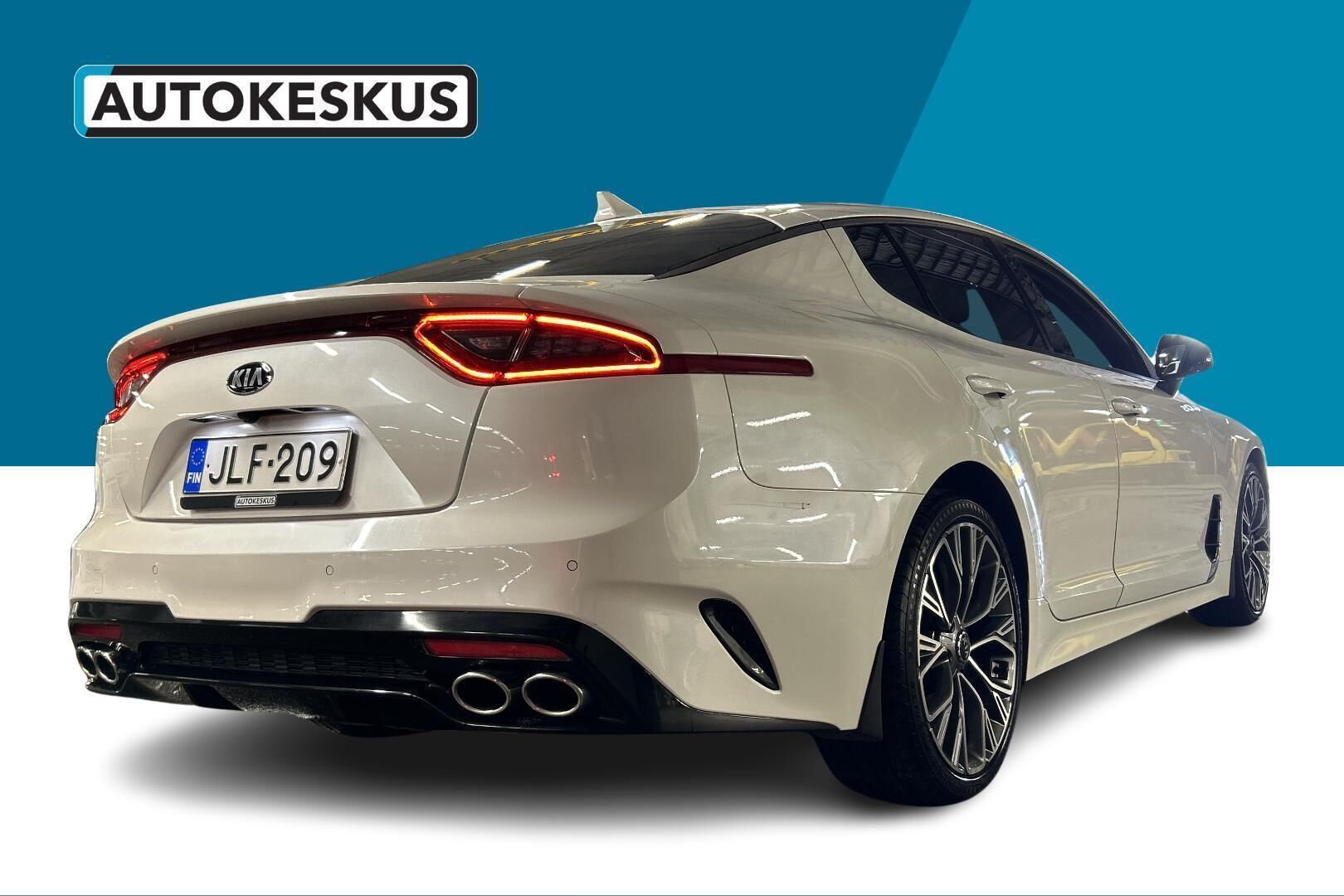 Kia Stinger iso kuva 4