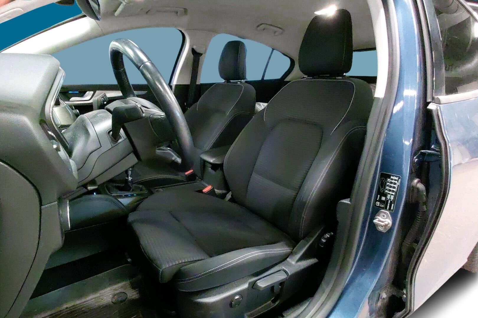 Ford Focus iso kuva 2