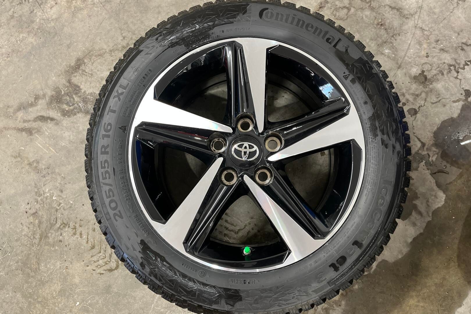 Toyota Corolla iso kuva 13