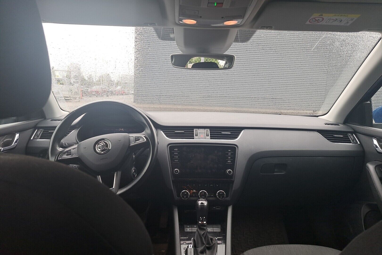 Skoda Octavia iso kuva 1