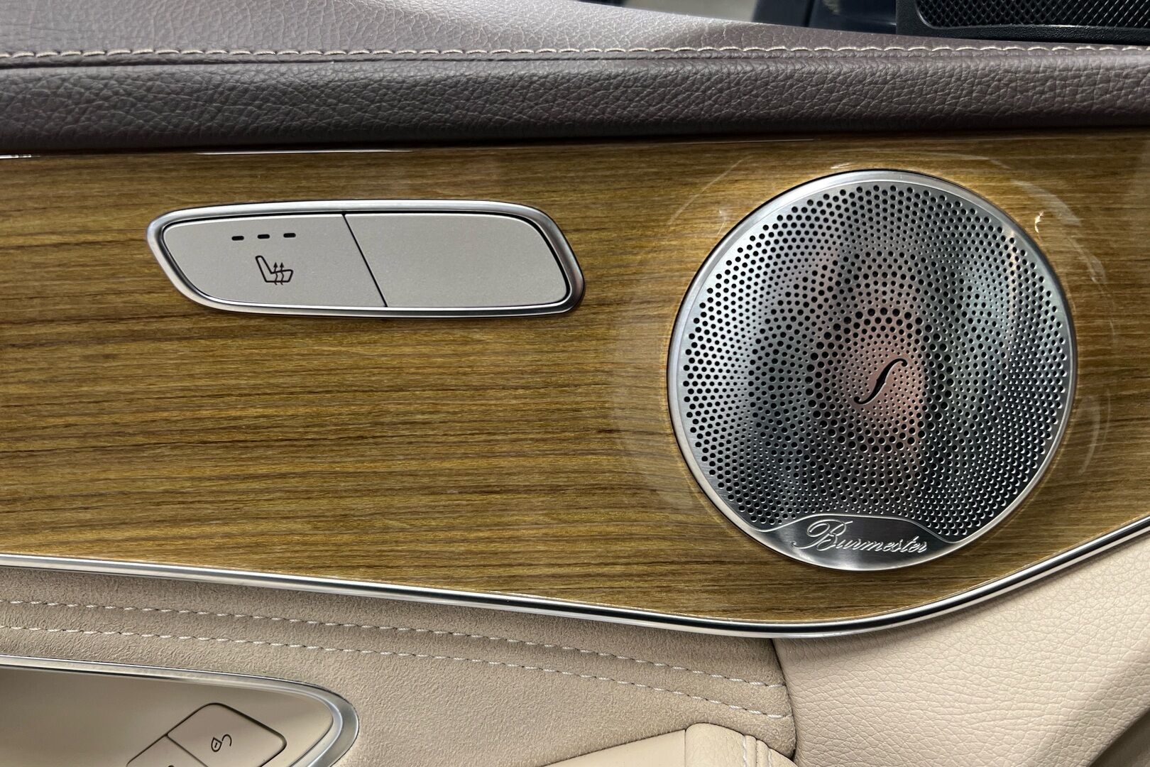 Mercedes-Benz C iso kuva 12