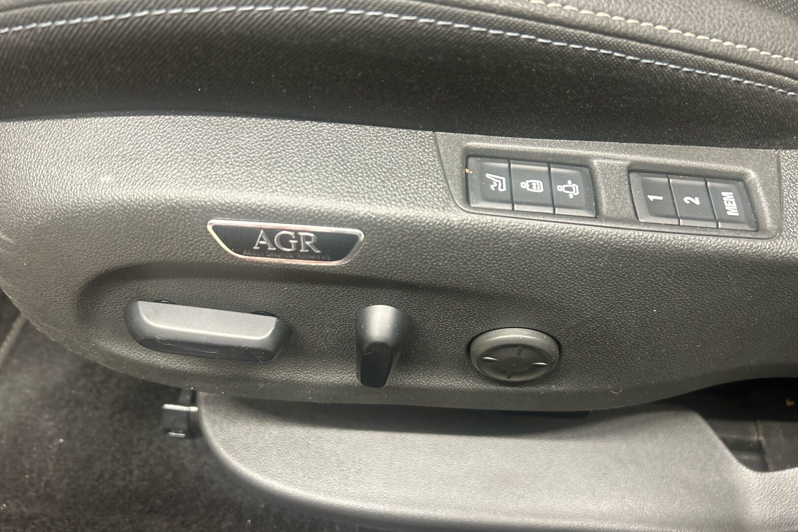 Opel Astra iso kuva 11